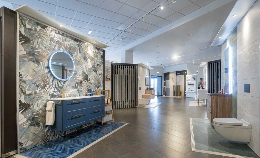 Jomasa exposición muebles baño gijón Asturias