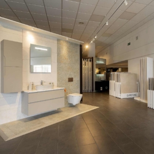 Cerámicas para la reforma de baño moderno en JOMASA en Gijón